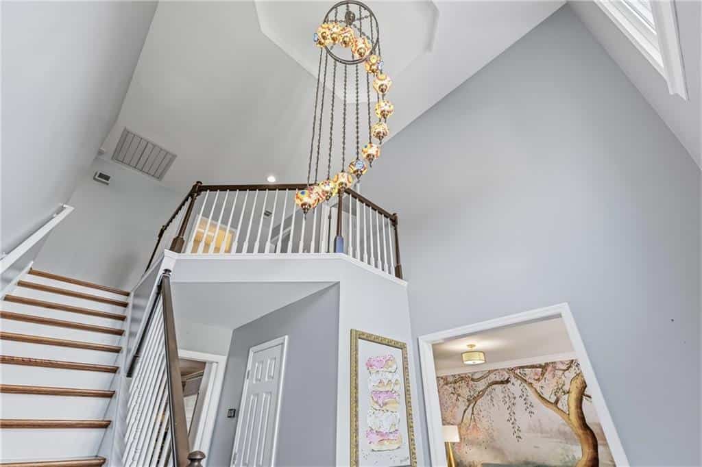 Listing photo 6