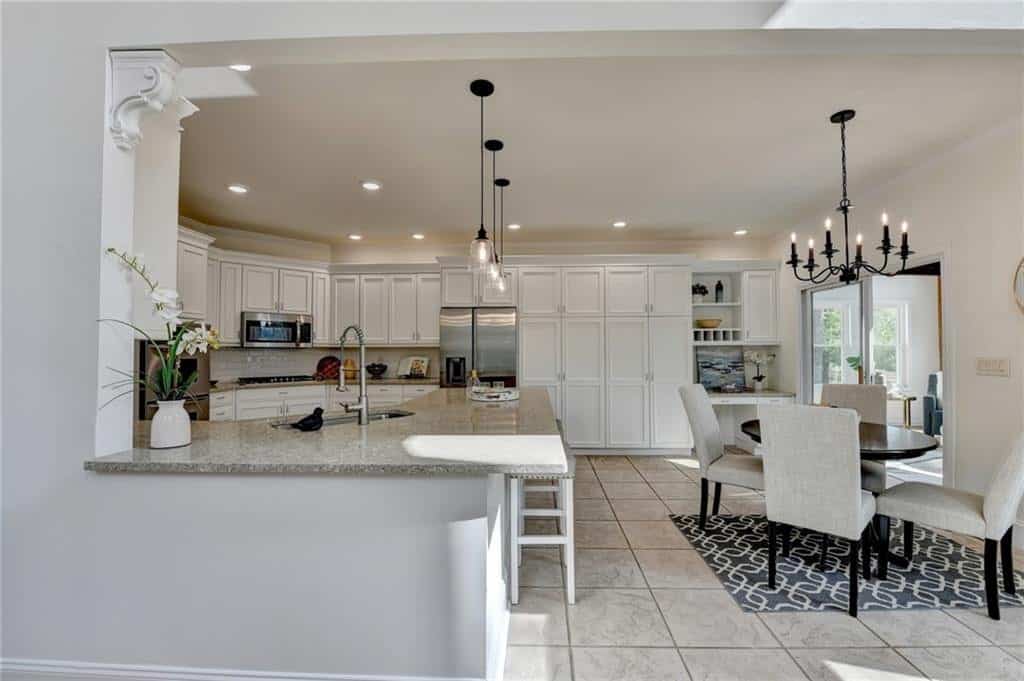 Listing photo 6