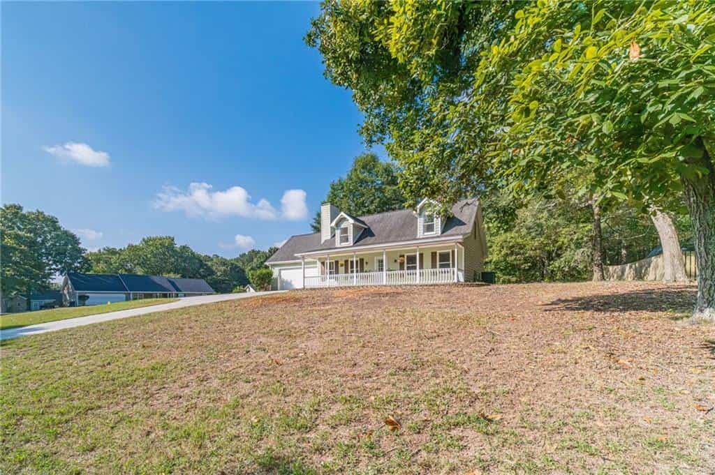 2275 Huntington Drive, Loganville, GA 30052