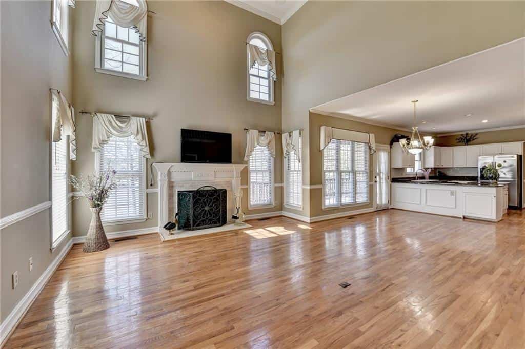 Listing photo 6