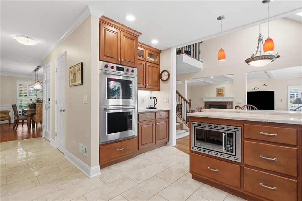 Listing photo 6