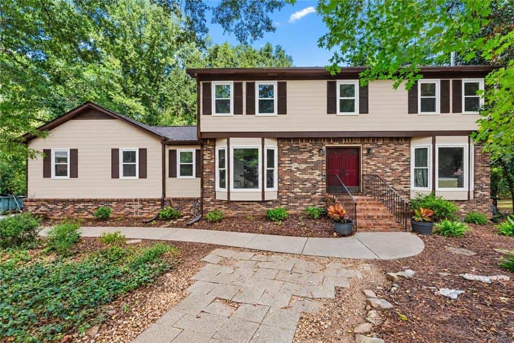 3824 Shawnee Run SW, Lilburn, GA 30047