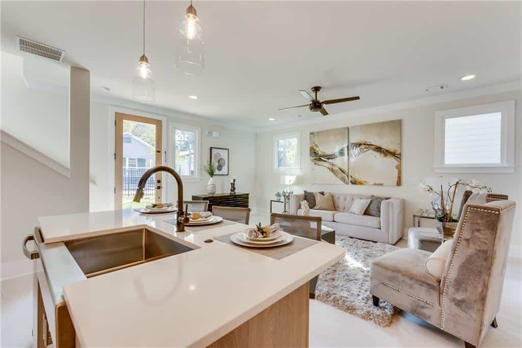 Listing photo 6