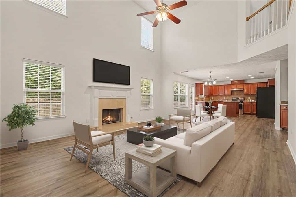 Listing photo 6