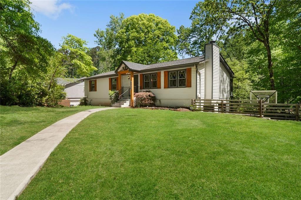 Listing photo 2