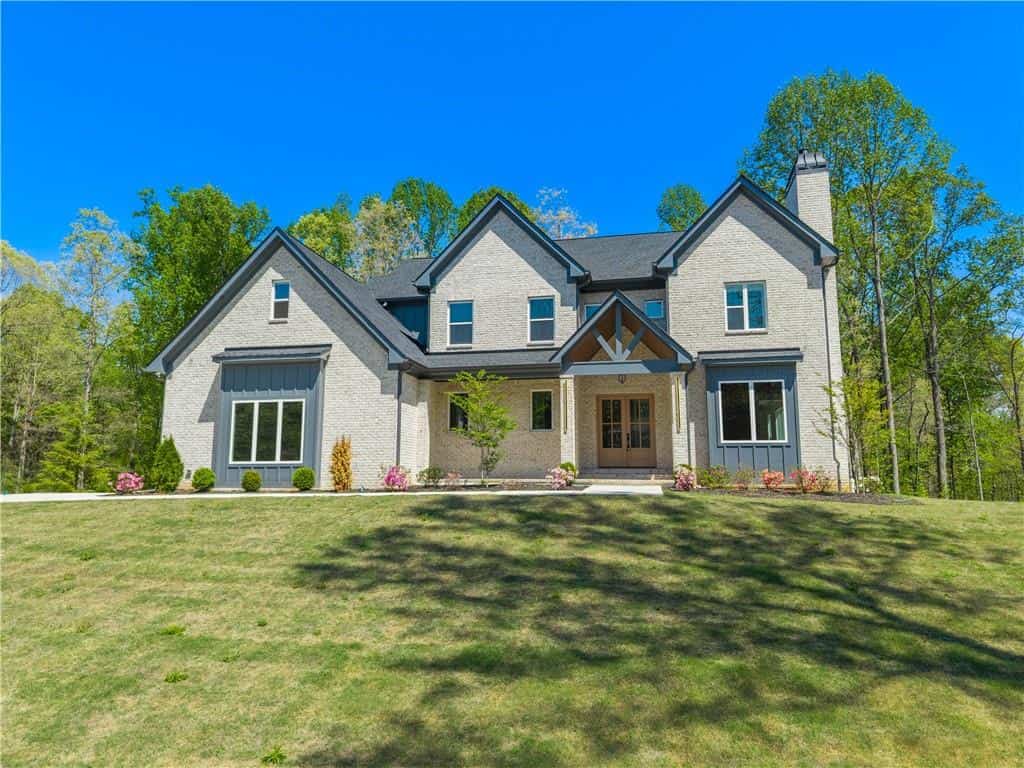 1136 Lexington Ridge Road, Hoschton, GA 30548