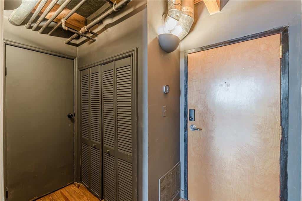 Listing photo 6