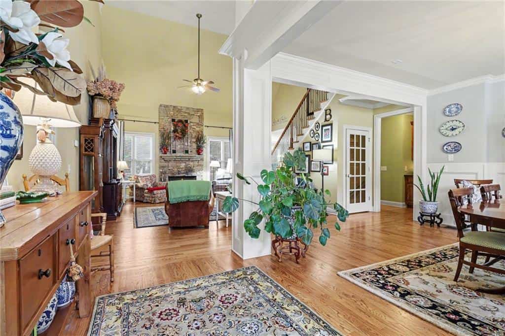 Listing photo 6