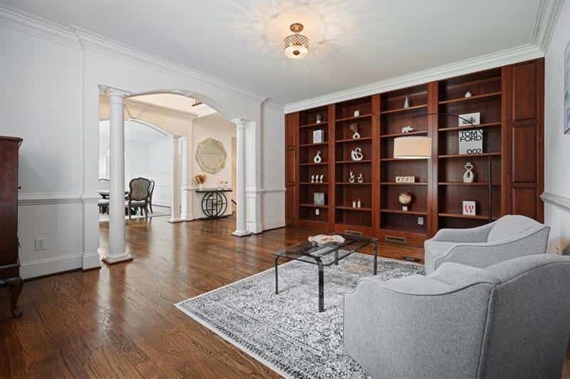 Listing photo 6