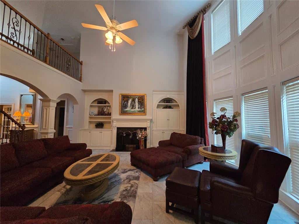 Listing photo 6