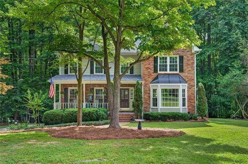 211 Nacoochee Drive, Woodstock, GA 30188
