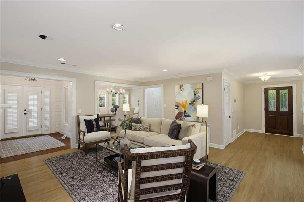 Listing photo 4