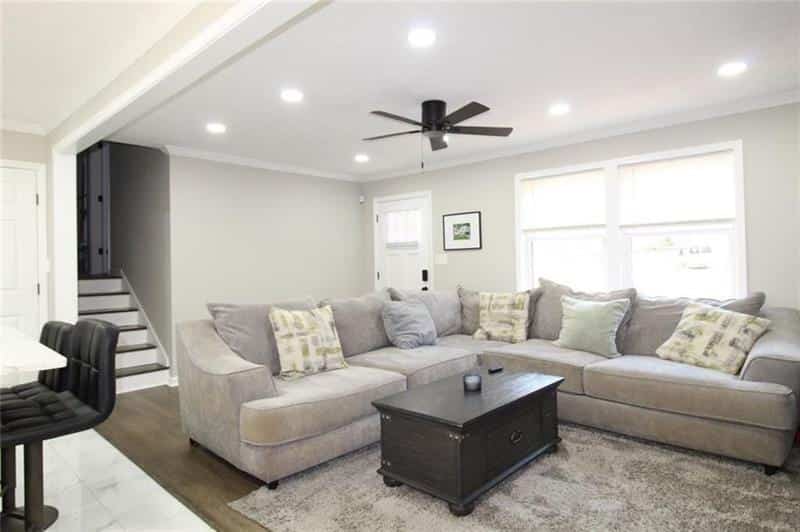 Listing photo 6