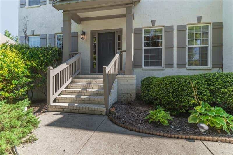 Listing photo 6
