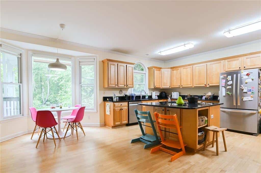 Listing photo 6
