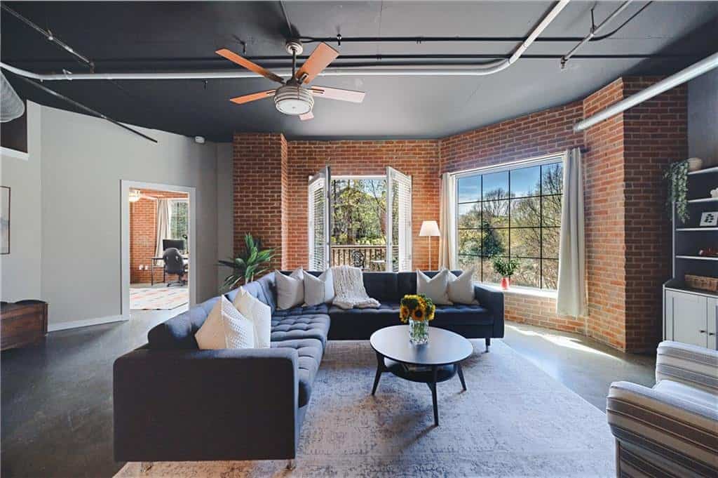 395 Central Park Place NE 210 #210, Atlanta, GA 30312