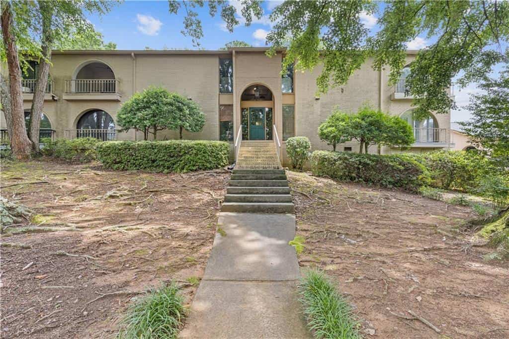 3236 HENDERSON MILL Road 1 #1, Chamblee, GA 30341