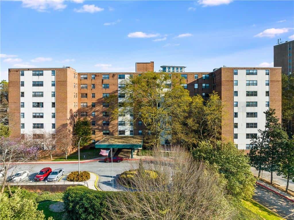 2965 Pharr Court South NW 118 #118, Atlanta, GA 30305