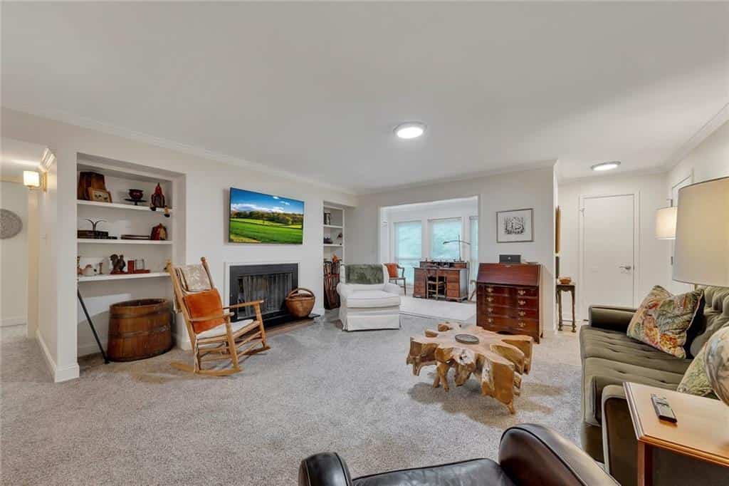 Listing photo 6
