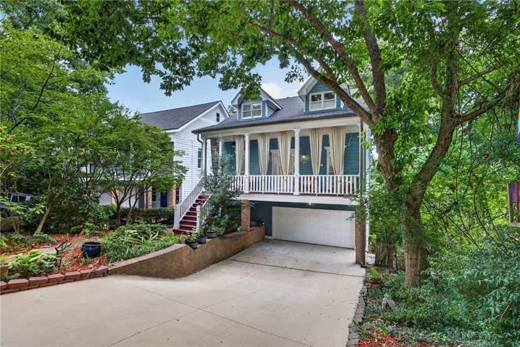 Listing photo 3
