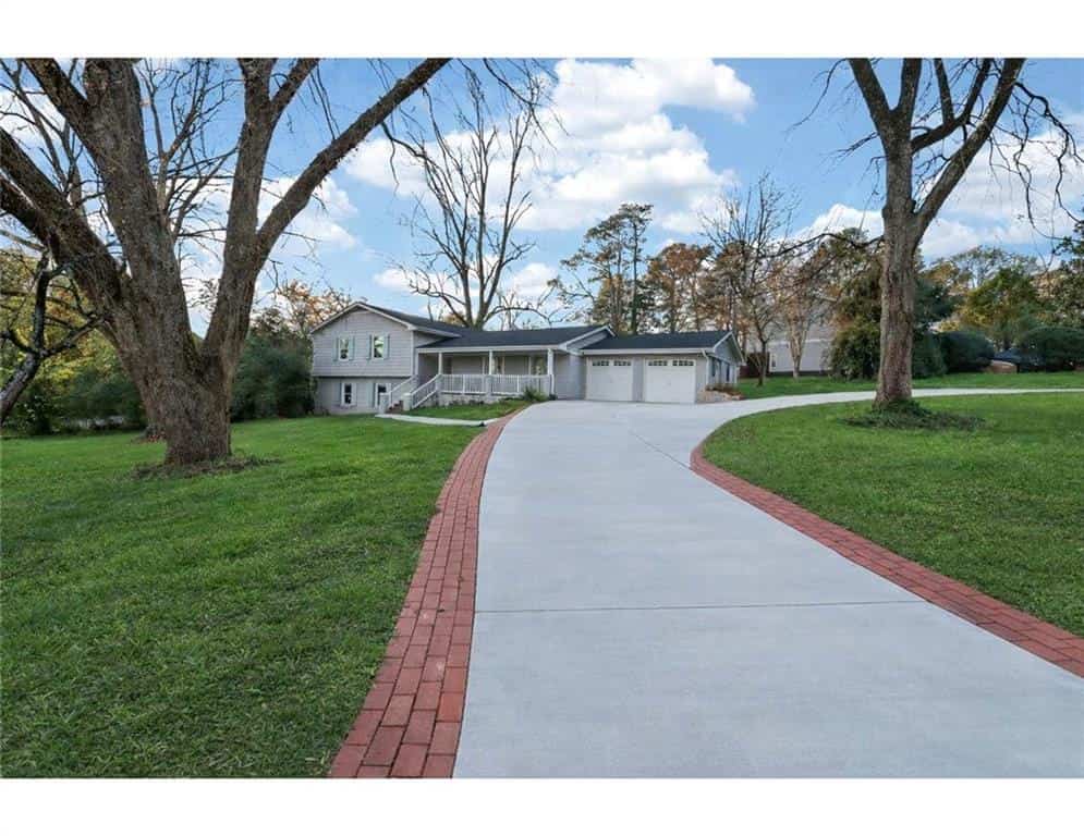 2842 Briarcliff Road NE, Atlanta, GA 30329