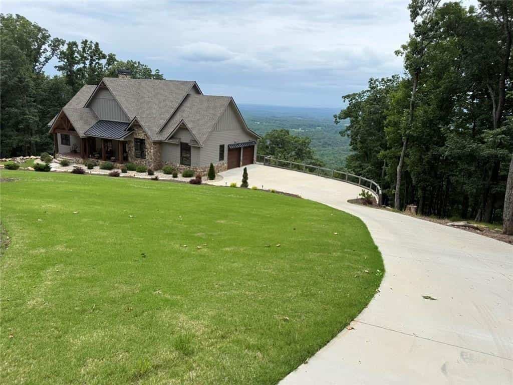 Listing photo 6