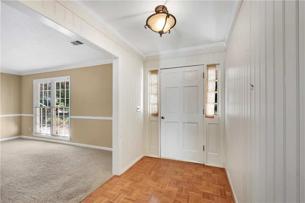 Listing photo 6