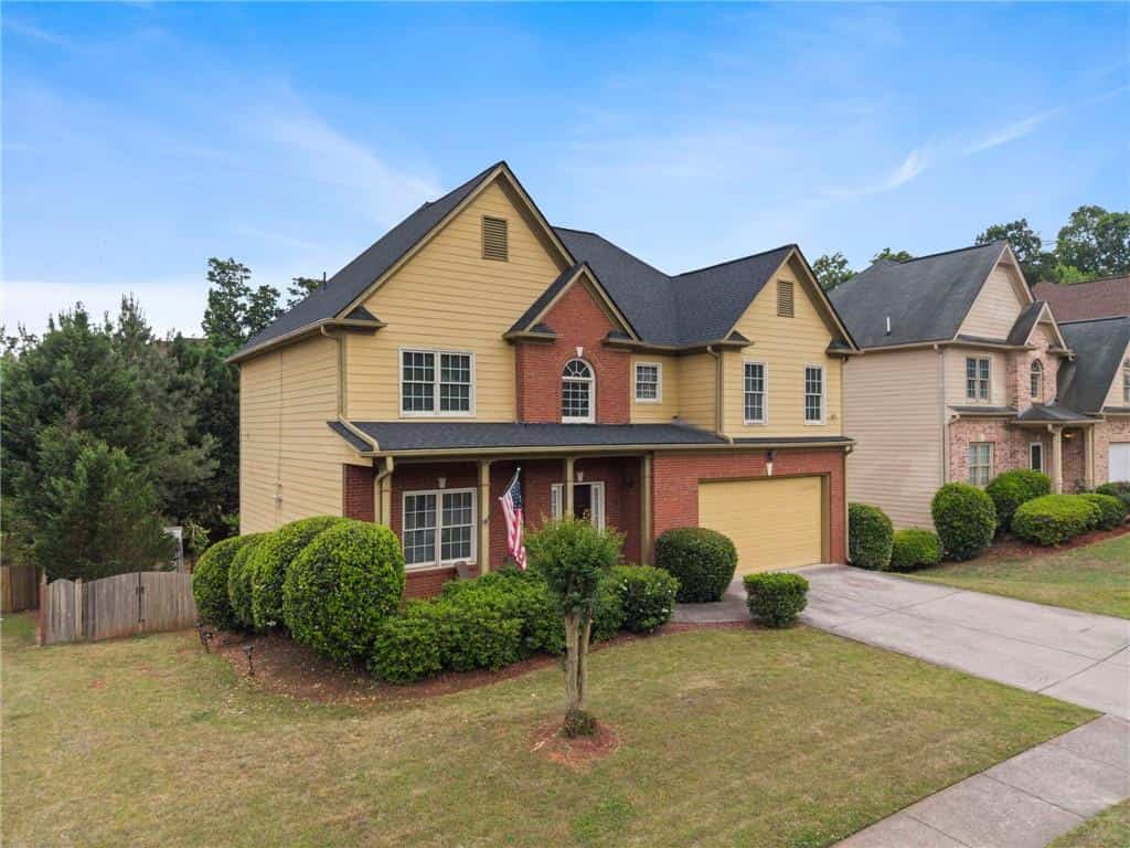 Listing photo 3