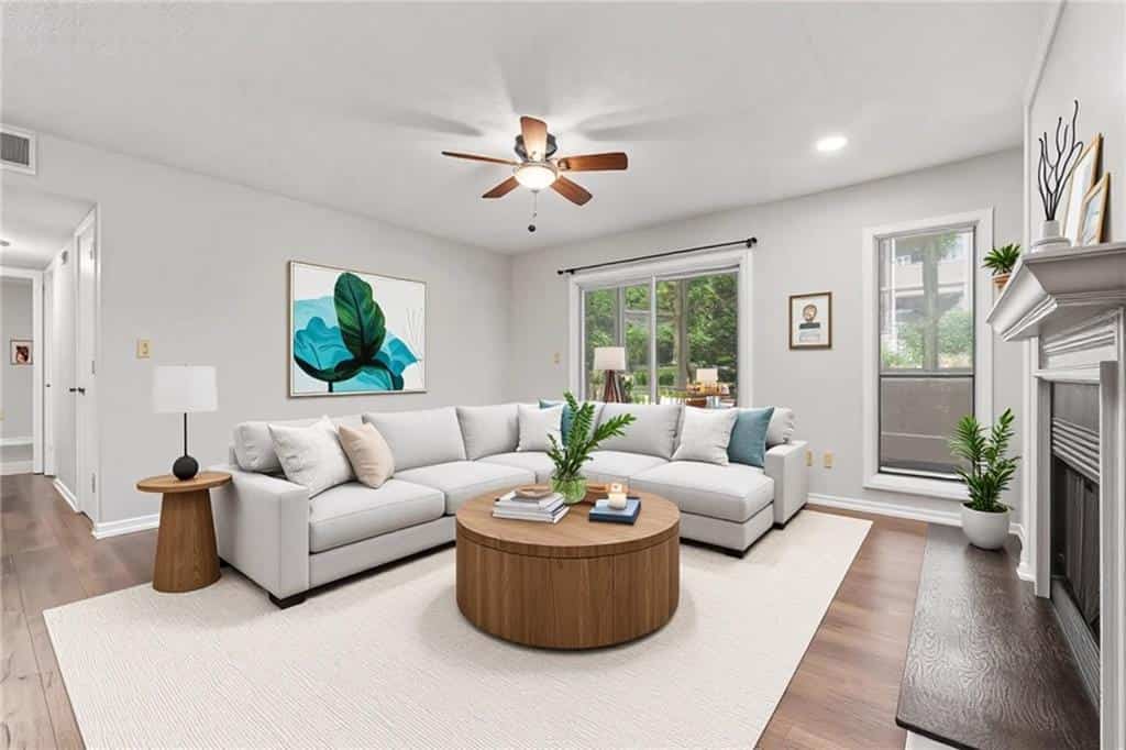 Listing photo 6