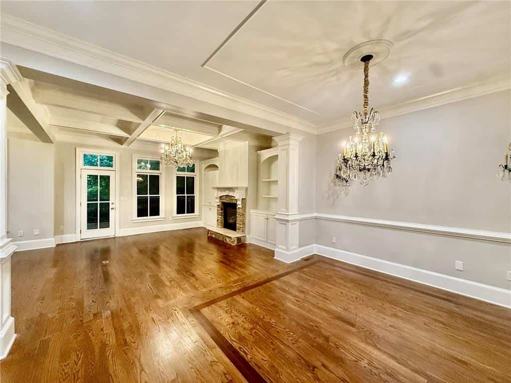 Listing photo 6