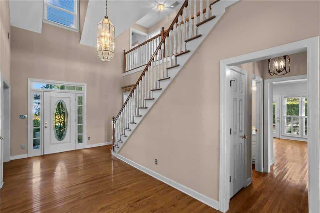 Listing photo 6