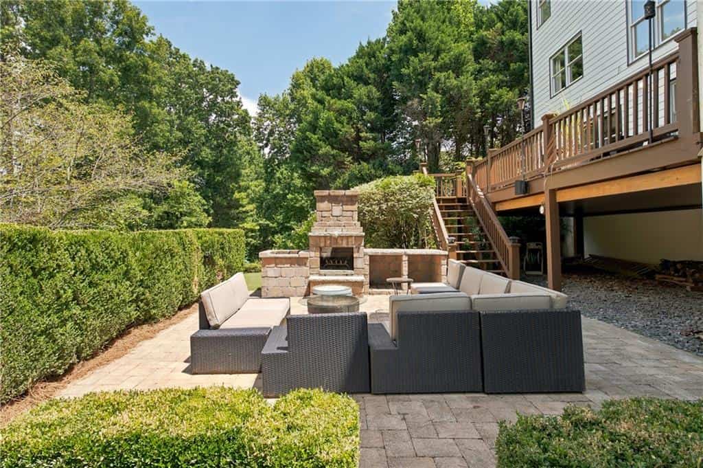 Listing photo 6