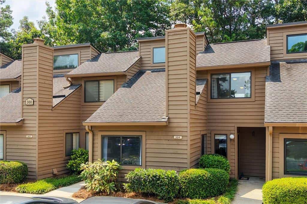 304 Parkaire Crossing, Marietta, GA 30068