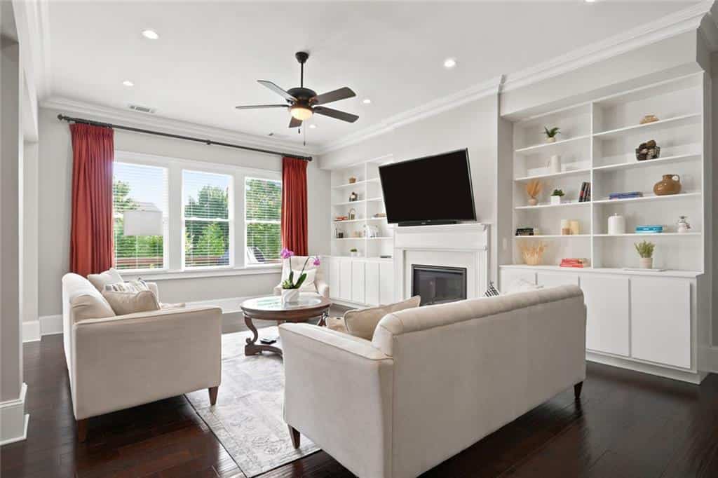 Listing photo 6