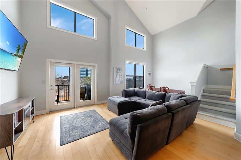 Listing photo 6