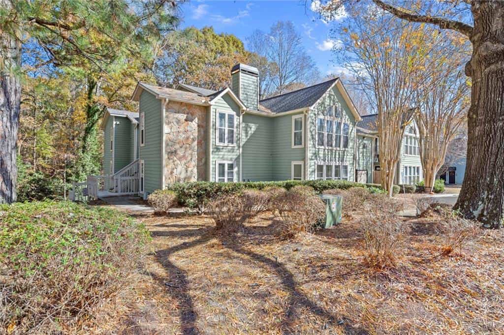 3209 Canyon Point Circle, Roswell, GA 30076