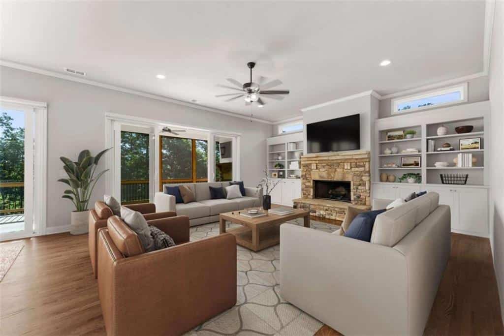 Listing photo 3