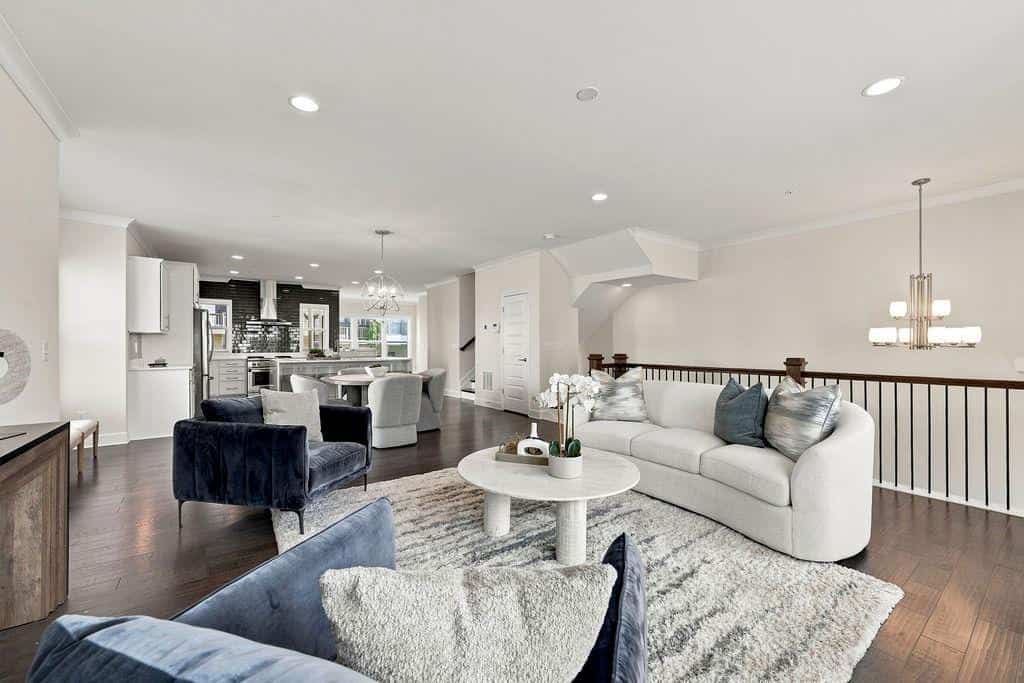 Listing photo 6