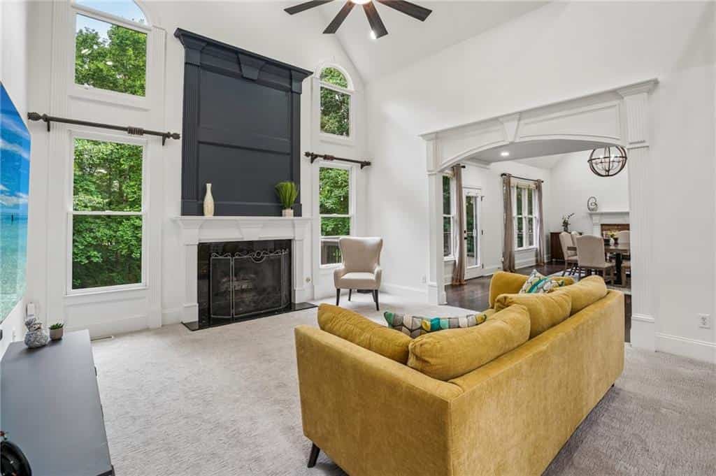 Listing photo 6