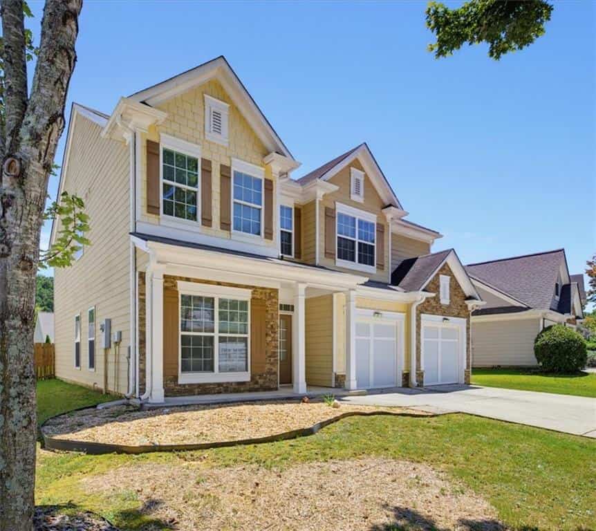 Listing photo 3
