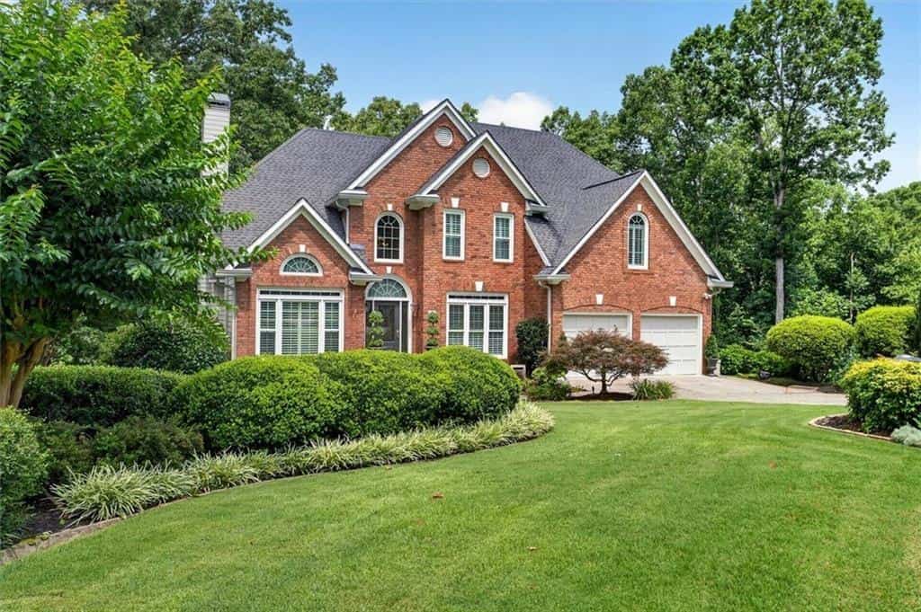 4850 Grandview Trace NE, Roswell, GA 30075