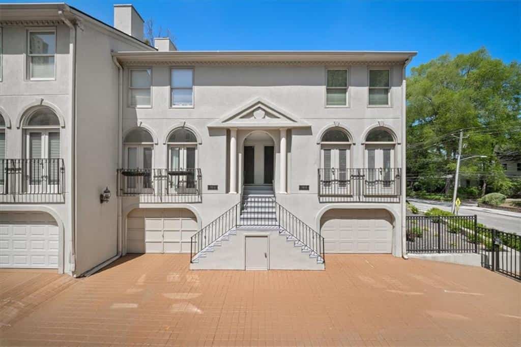 Listing photo 6