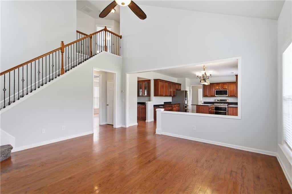 Listing photo 6