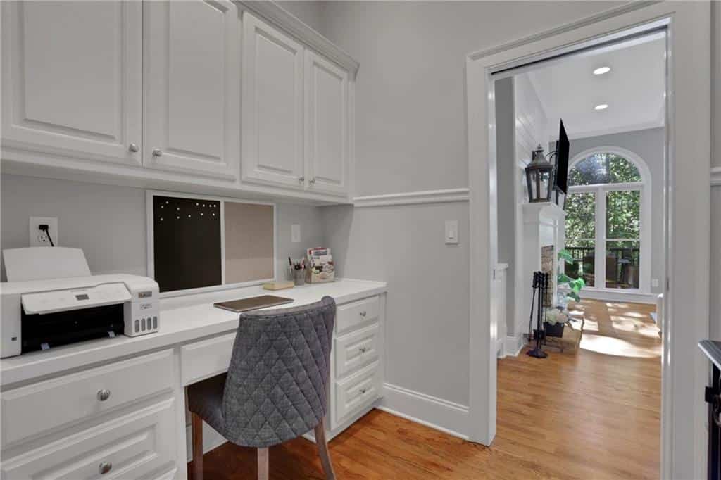 Listing photo 6