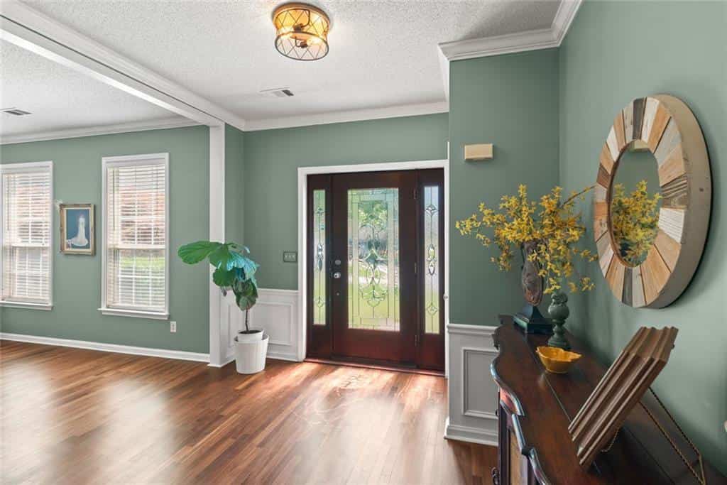 Listing photo 6