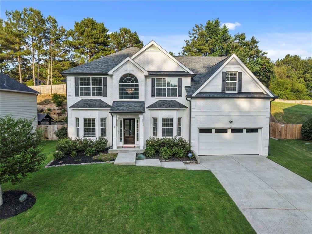 137 Farm Valley Drive, Canton, GA 30115