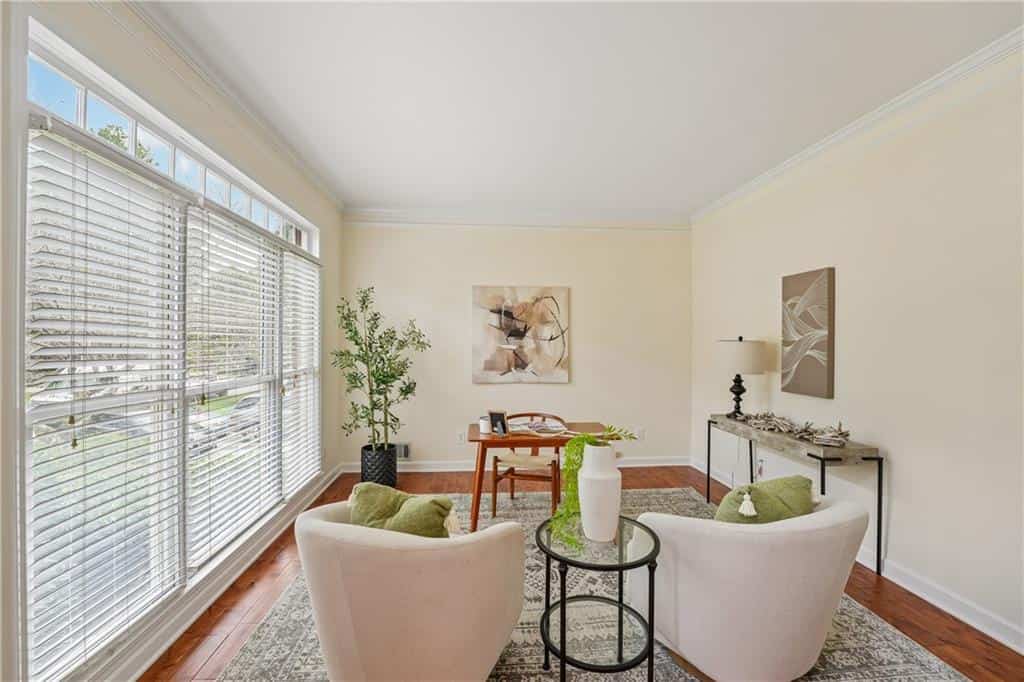 Listing photo 6