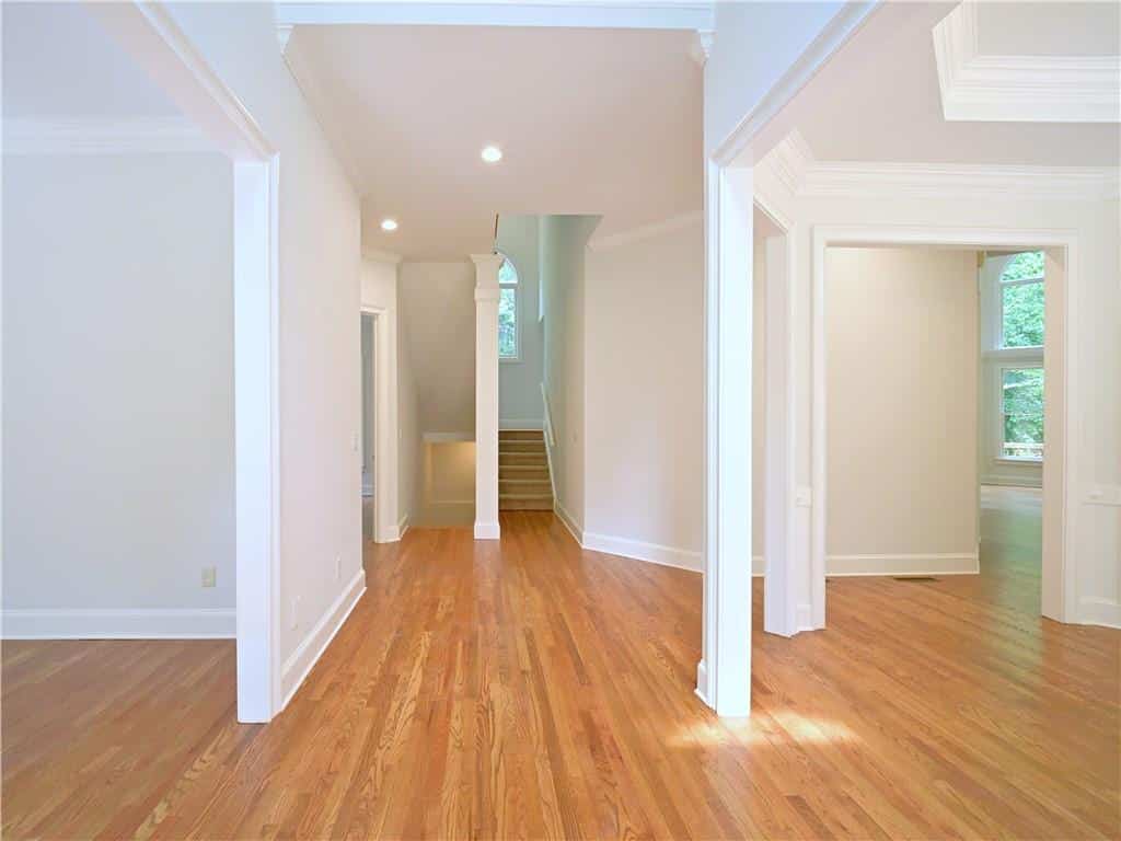 Listing photo 6