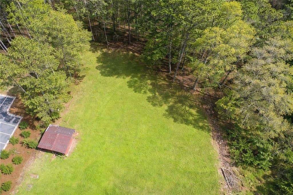 Listing photo 6