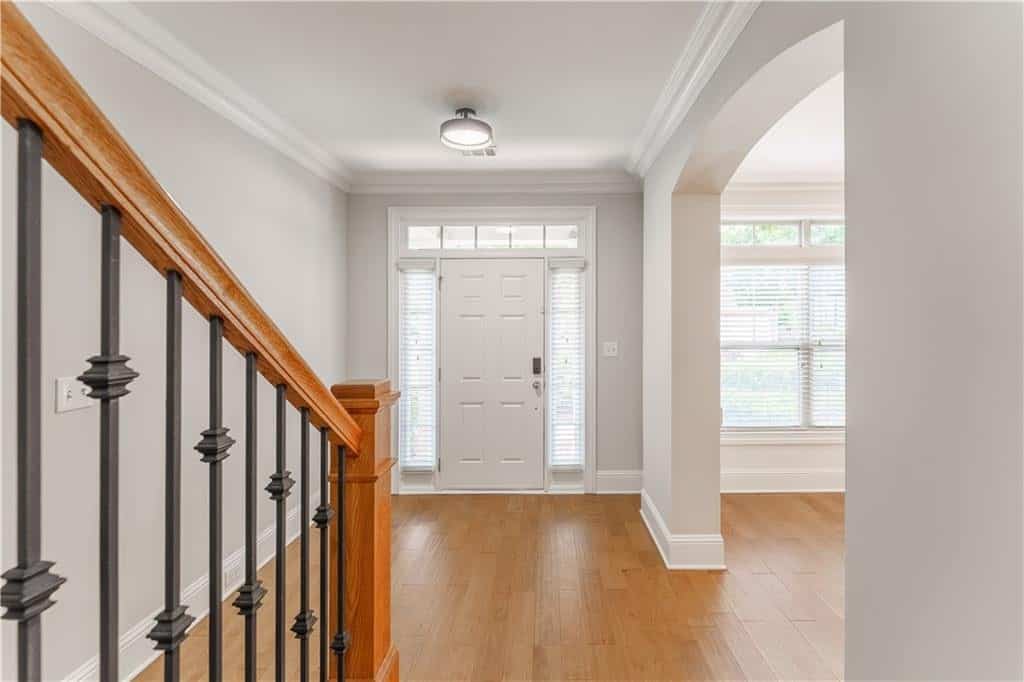 Listing photo 6